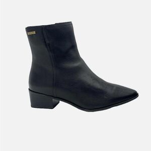 Rockport Geovana Leather Mid Black Boot
Size 7
New in Box